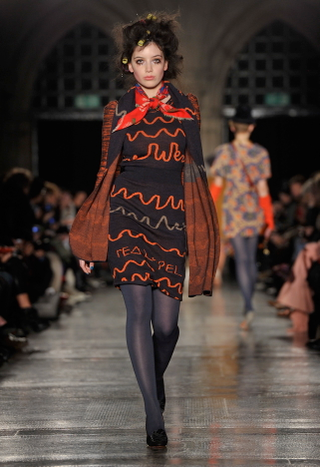Illustration for article titled Vivienne Westwood's Fall Collection Is For Awesome Bag Ladies